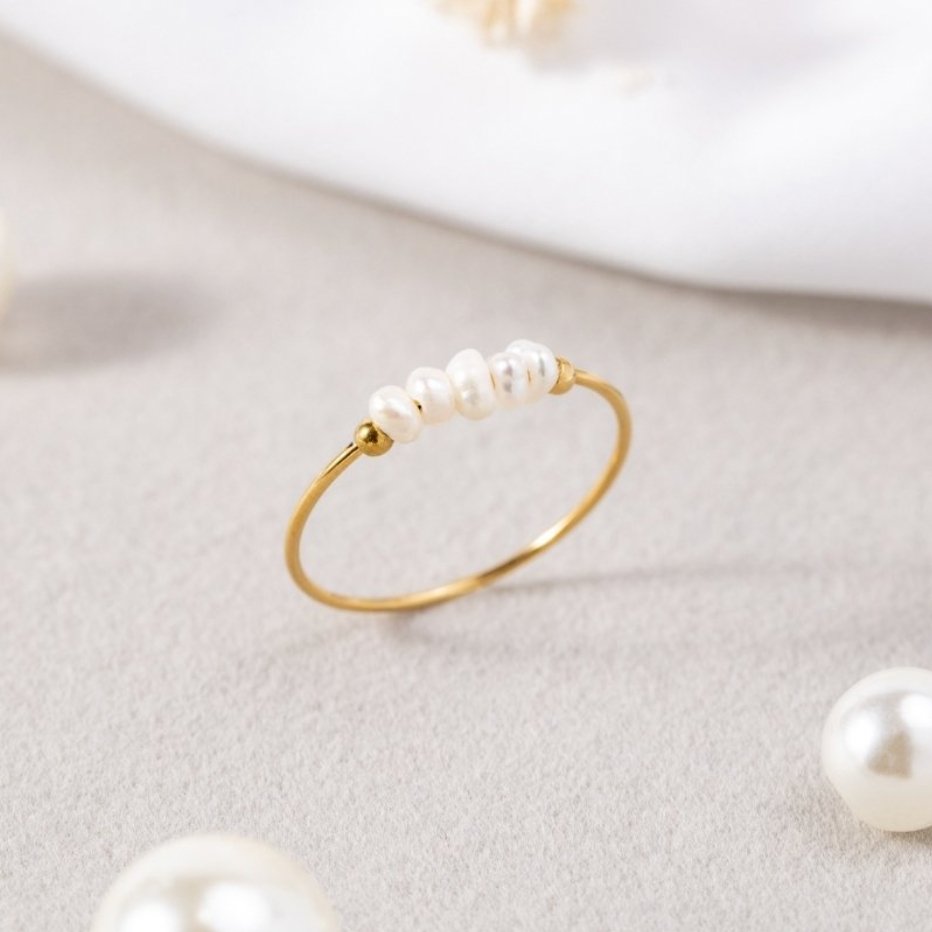 Veloria - Graceful Freshwater Pearl Ring